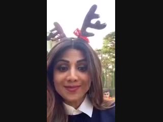 Shilpa shetty celebrating christmas with husband and son viaan raj kundra