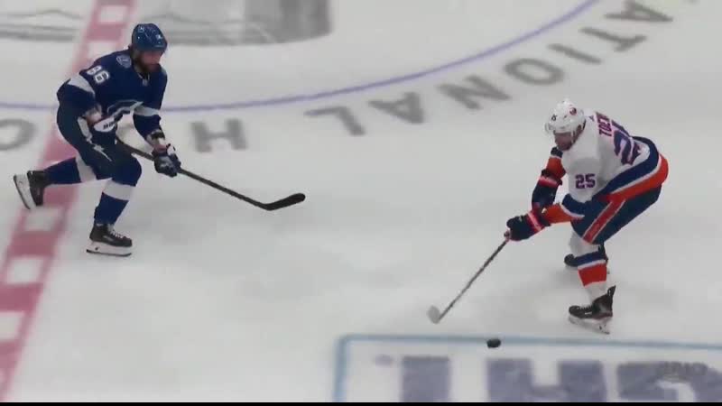 Кучеров делает гол