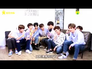 Mingming got chosen as the member who imitated the pose in the picture the best for the third time and hanyu got annoyed han