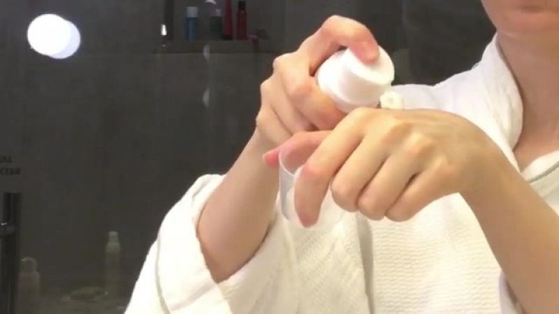 В красивой ванне, ролики красивее получаются 🙏🏻мне о такой ванной комнате мечтать еще лет 5 но я знаю,что вы с удовольствием