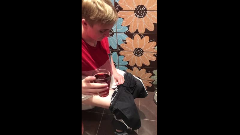 Серёжа срет