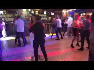 Bachata lesson with vives