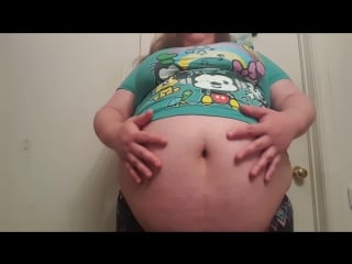 Stuffed ssbbw with tons of stretch marks