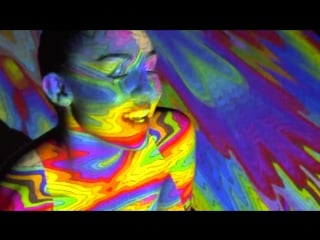 Голая майли сайрус (miley cyrus) в клипе "lighter" (2015)