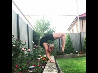 Sls strong flexible girls female fitness motivation