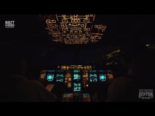 Взлет и полный полет самолета в 4k