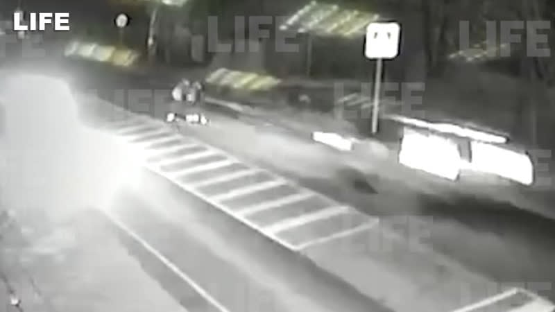 Пьяный водитель на "кадиллаке" сбил насмерть молодую пару в подмосковье