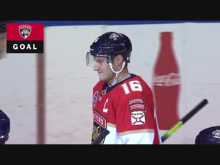 Aleksander barkov wows crowd with unbelievable between the legs goal