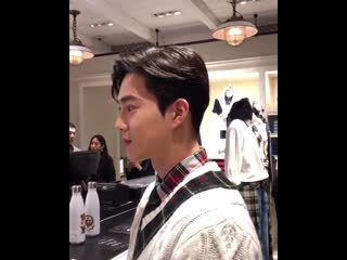 [video] 190918 suho @ singlesmagazine instagram update