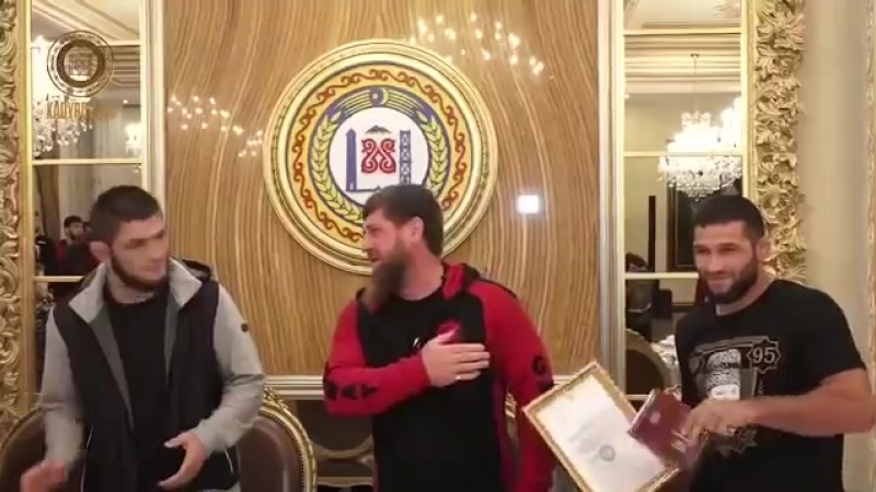 Рамзан кадыров подарил хабибу нурмагомедову nurmagomedov