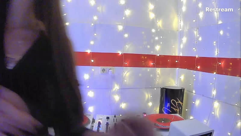 Sexy wednesdays w dj lara liz from germany