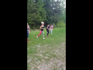 Переменные выпады на ноги и попу!