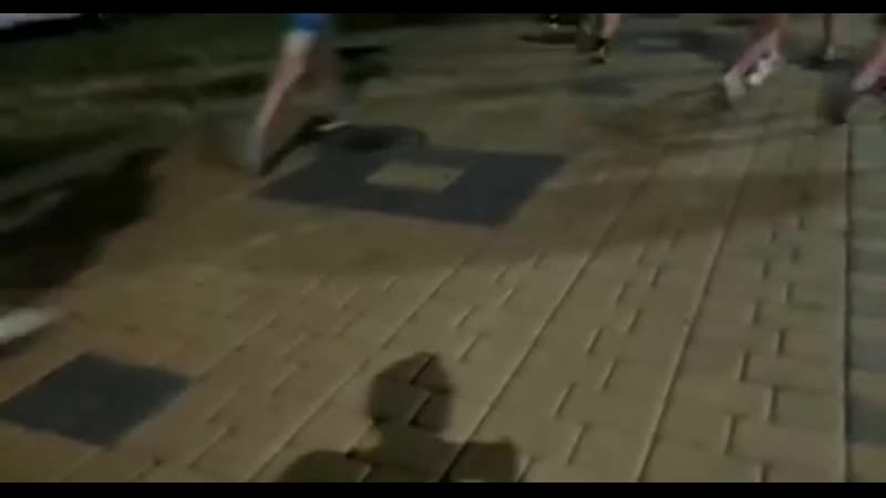 «таня, не беги, мы с молодыӗ гуляем»