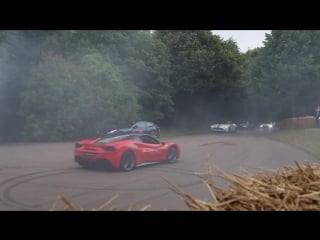 Supercars do donuts! huracan performante, new ford gt