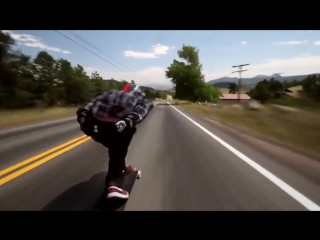 Скейтер прокатился на лонгборде со скоростью 112 км ч