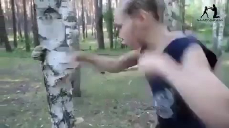 Девочка и береза