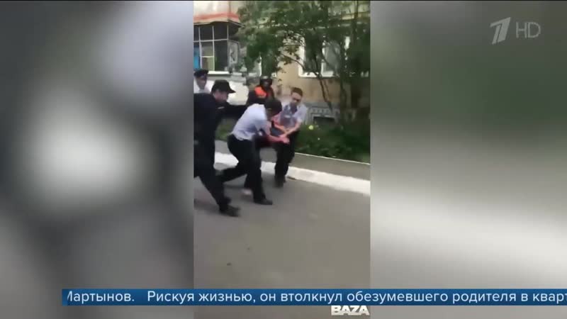 Владимир колокольцев вручил ведомственные награды двум сотрудникам полиции из республики мордовия