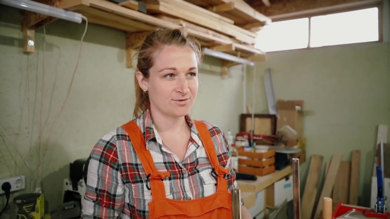 Стол из эпоксидной смолы своими руками заливаем столешницу