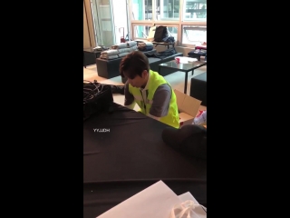 18 мая обновление твиттера yyjjdh чоноп на открытии поп ап магазина triple nine