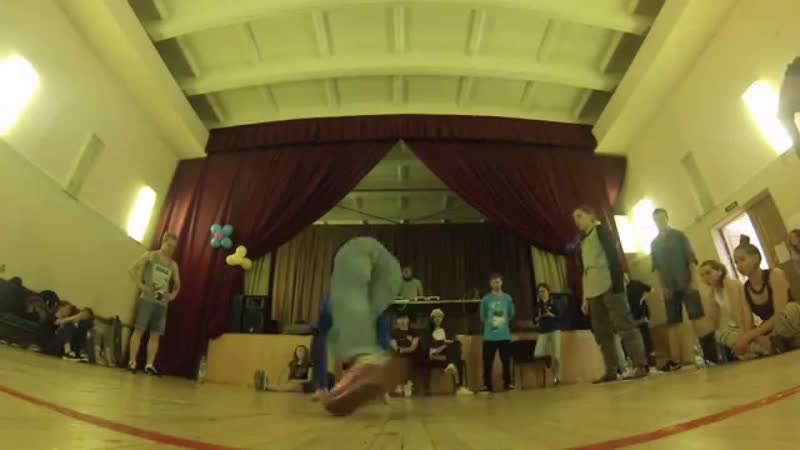 Dasha vs amma (1/4 bgirl 1x1 | mirodrom 2014) #bboy #bgirl #breakdance