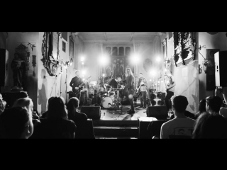 While she sleeps silence speaks (alternative version live at st pancras church)