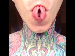 Tongue split