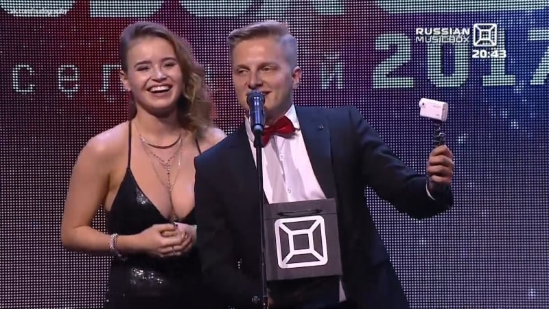 Полина гренц v реальная премия musicbox, 23/09/2017 (1080i)