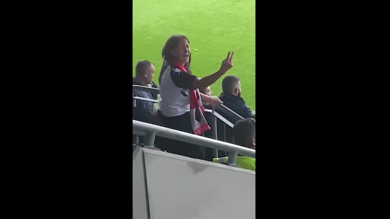 Футбольные фанатки