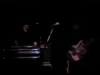 The cure live in new york, hurrah 17 04 1980