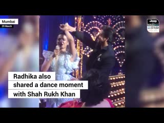 When shah rukh went down on one knee for radhika apte