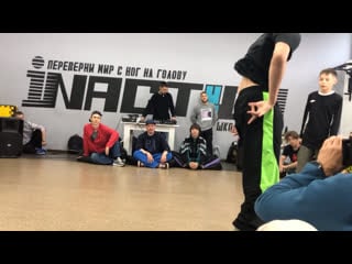 Bboy kam (rahim team) 🆚 bboy сайфутс (mighty 4/boom)