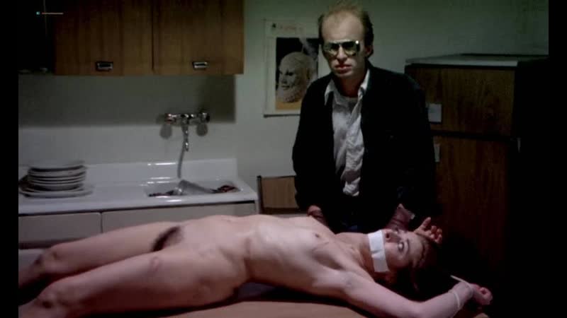 Леонора фани, марианджела джордано молодые в венеции / leonora fani, mariangela giordano giallo a venezia ( 1979)