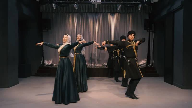 Молодые юношеский хореографический ансамбль «имамат»