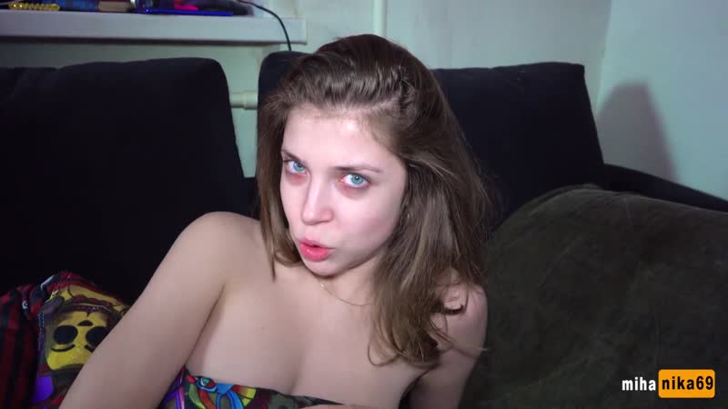 Семейная терапия сводная сестра получает мощный залп в лицо с самого утра