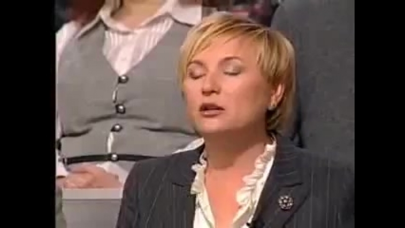 Вечер с тиграном встала на четвереньки и публично отсосала=))))