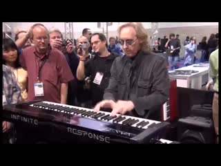 Eddie jobson plays vax77