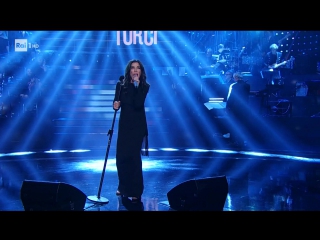 Paola turci because the night raiuno (21 10 17)