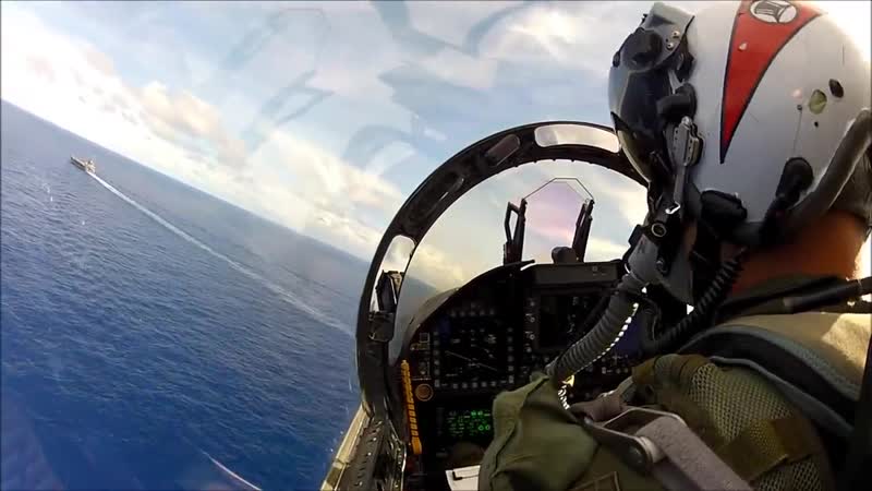 F18 приземление на авианосец