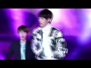 Bts v sexy moments [kim taehyung]