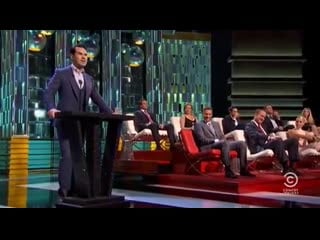 This is what happen when you invite a british comedian to a roast (201)