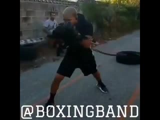 🎬боксерская тренироа с оттягощениями🥊