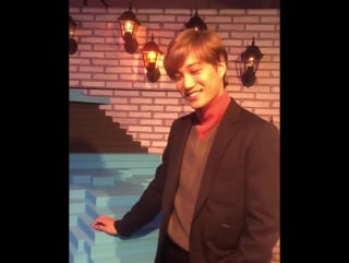 [update] 161118 kai @ elle korea instagram update hermès ‘parisiennes’ promenade’ exhibition