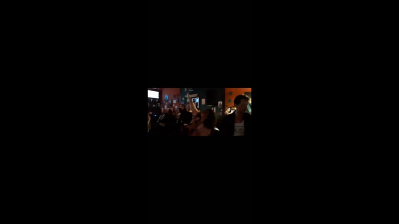 Рокгруппа в паб "две будки ирландии"