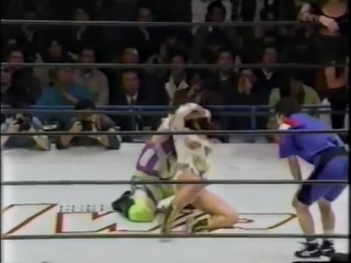 Cuty suzuki, mayumi ozaki, plum mariko vs chigusa nagayo, devil masami, dynamite kansai (2 count pinfall match) january 1994