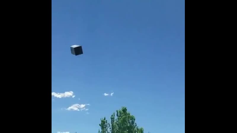 А потом чувствуешь влажность в воздухе