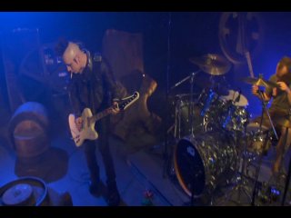 Tim skold behind the player