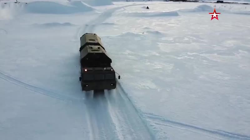 На северном флоте испытали новые гусеничные вездеходы дт 30 "витязь"