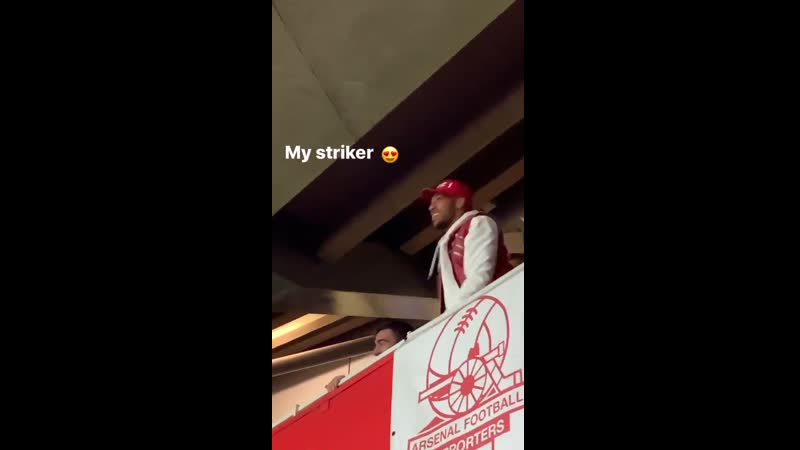 Video pierre emerick aubameyang, rested for tonight’s match against vitoria, celebrating nicolas pepe’s winning goal in stoppage