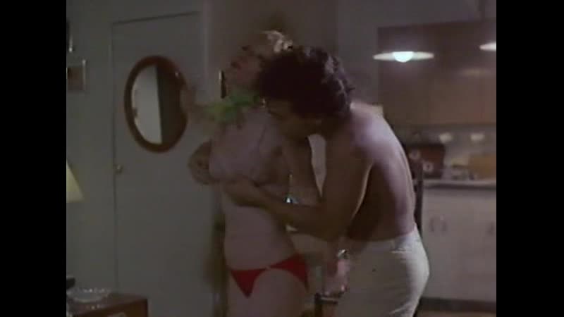 Луи бонанно в фильме "секс – апил" (комедия,сша,1986)