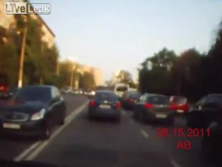 Нужен ваш совет правильно ли поступил водитель машины, избив водителя мопеда